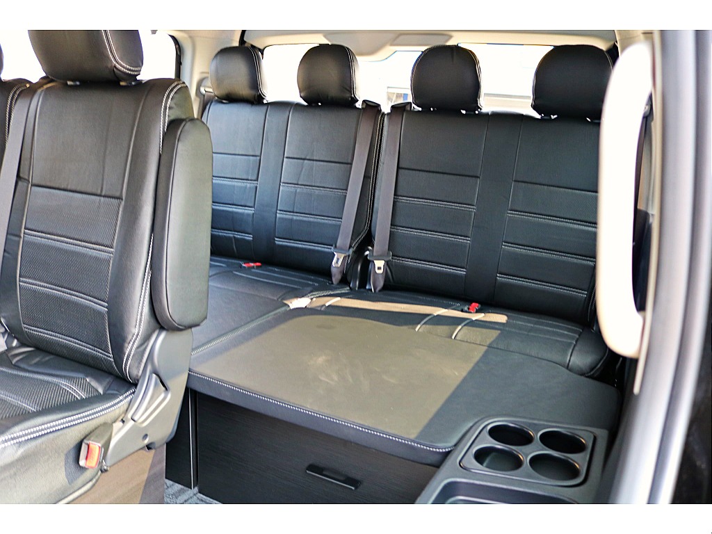 FLEXオリジナルスマートベットキット搭載♪ 4列目シートのオットマン♪