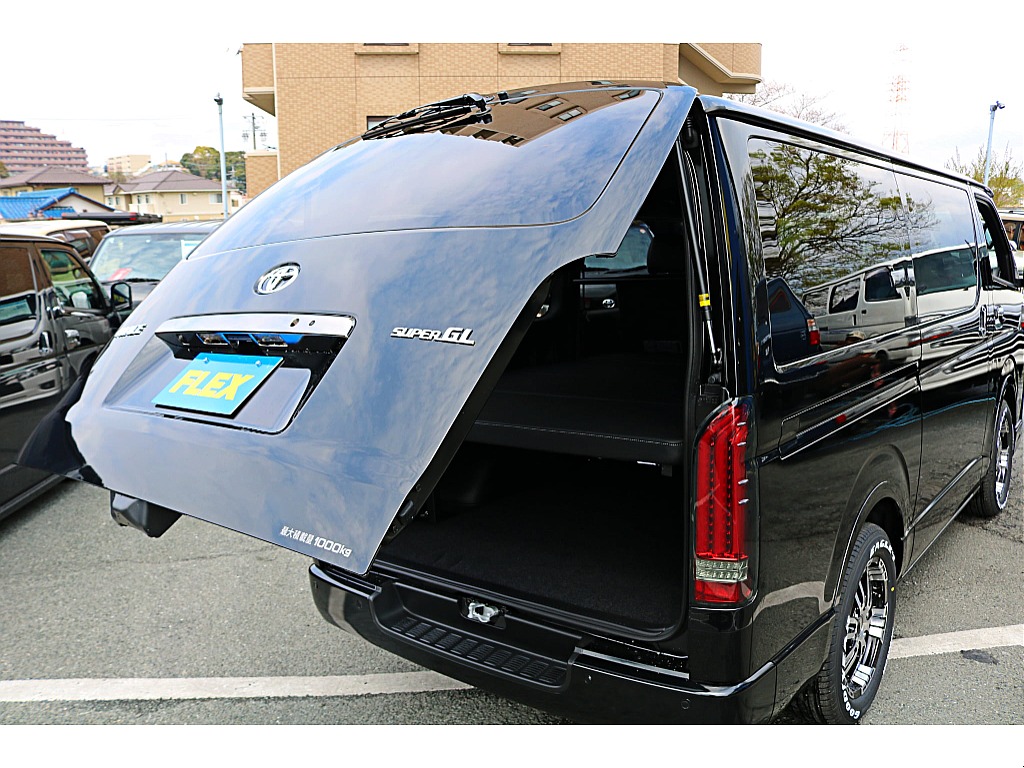 フリーストップバックドア♪止めたい位置でバックドアを保持できます♪