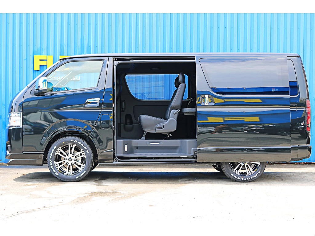 新車ハイエースバン　ダークプライムⅡ　ガソリン2WD　待望入庫♪FLEXカスタム多数♪