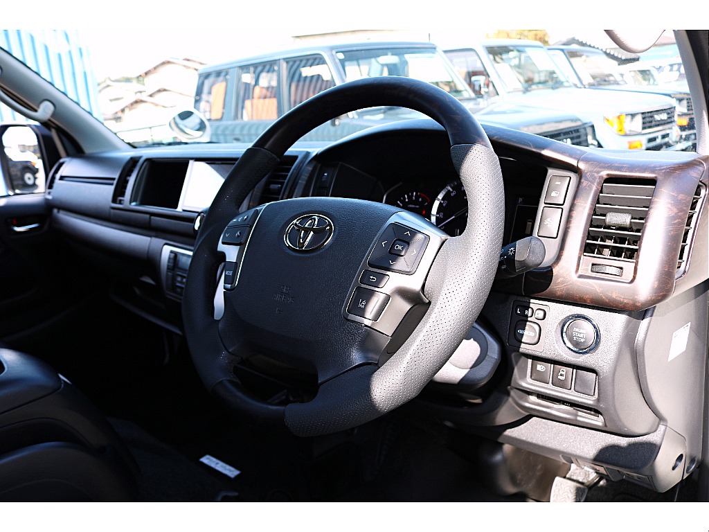 R5年式　ハイエースワゴンGL　4WD♪ FLEXオリジナルカスタム施工♪