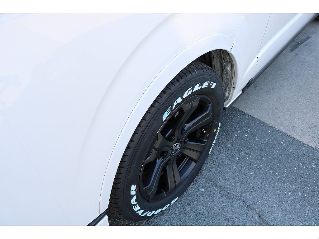 R5年式　ハイエースワゴンGL　4WD♪ FLEXオリジナルカスタム施工♪