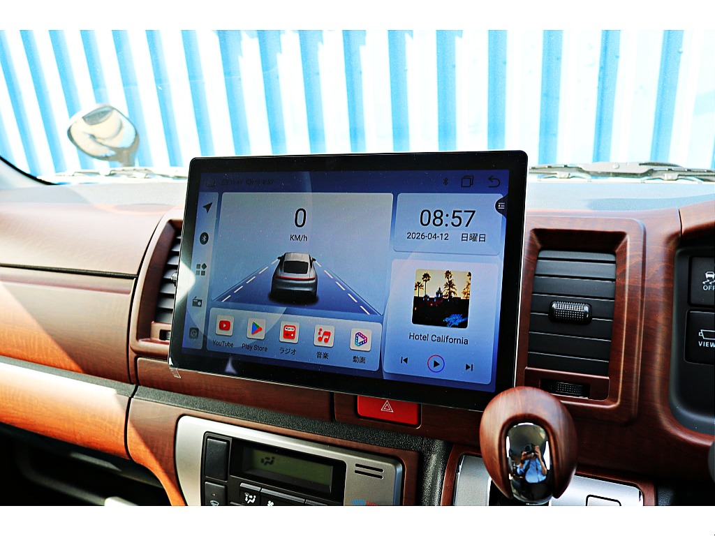 R7年式　ハイエースバン　S-GL　ディーゼル4WD　アースカラーパッケージ　ベージュ