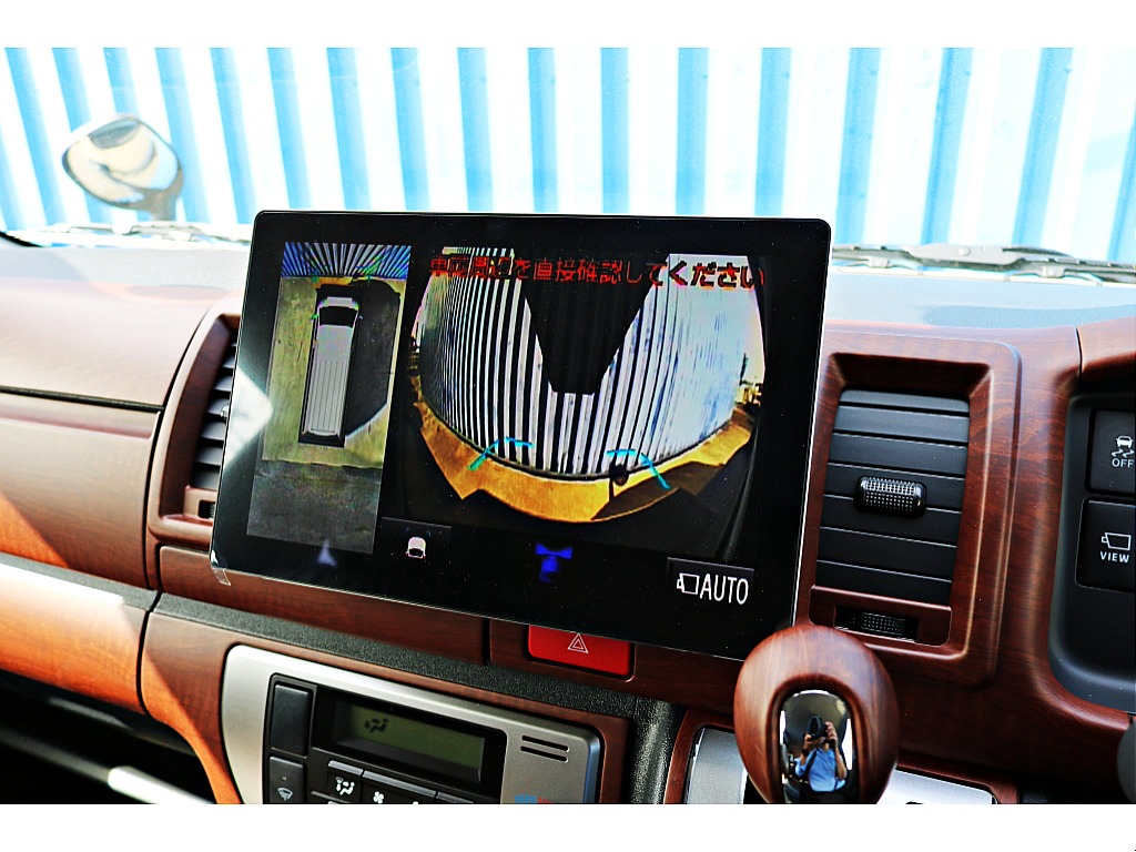 R7年式　ハイエースバン　S-GL　ディーゼル4WD　アースカラーパッケージ　ベージュ