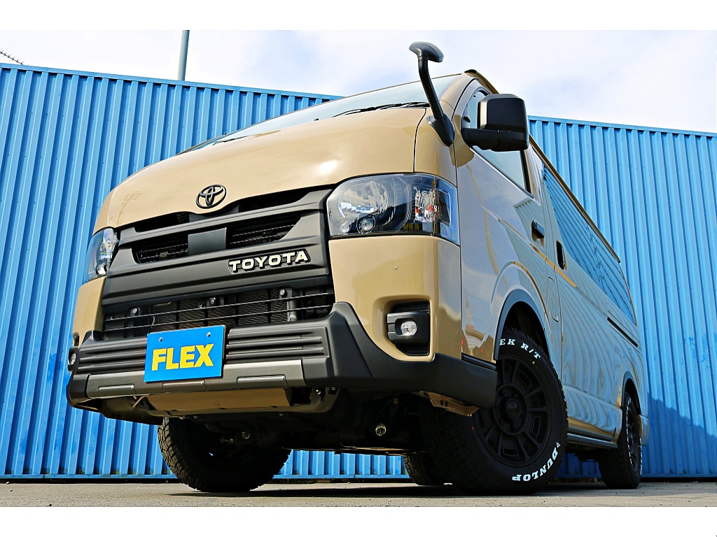R7年式　ハイエースバン　S-GL　ディーゼル4WD　アースカラーパッケージ　ベージュ