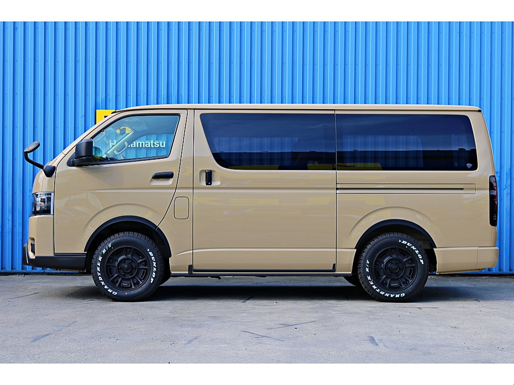 R7年式　ハイエースバン　S-GL　ディーゼル4WD　アースカラーパッケージ　ベージュ
