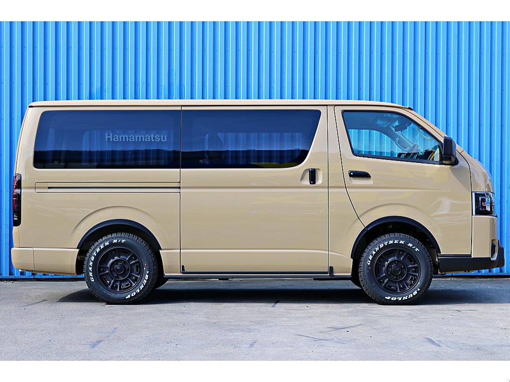 R7年式　ハイエースバン　S-GL　ディーゼル4WD　アースカラーパッケージ　ベージュ