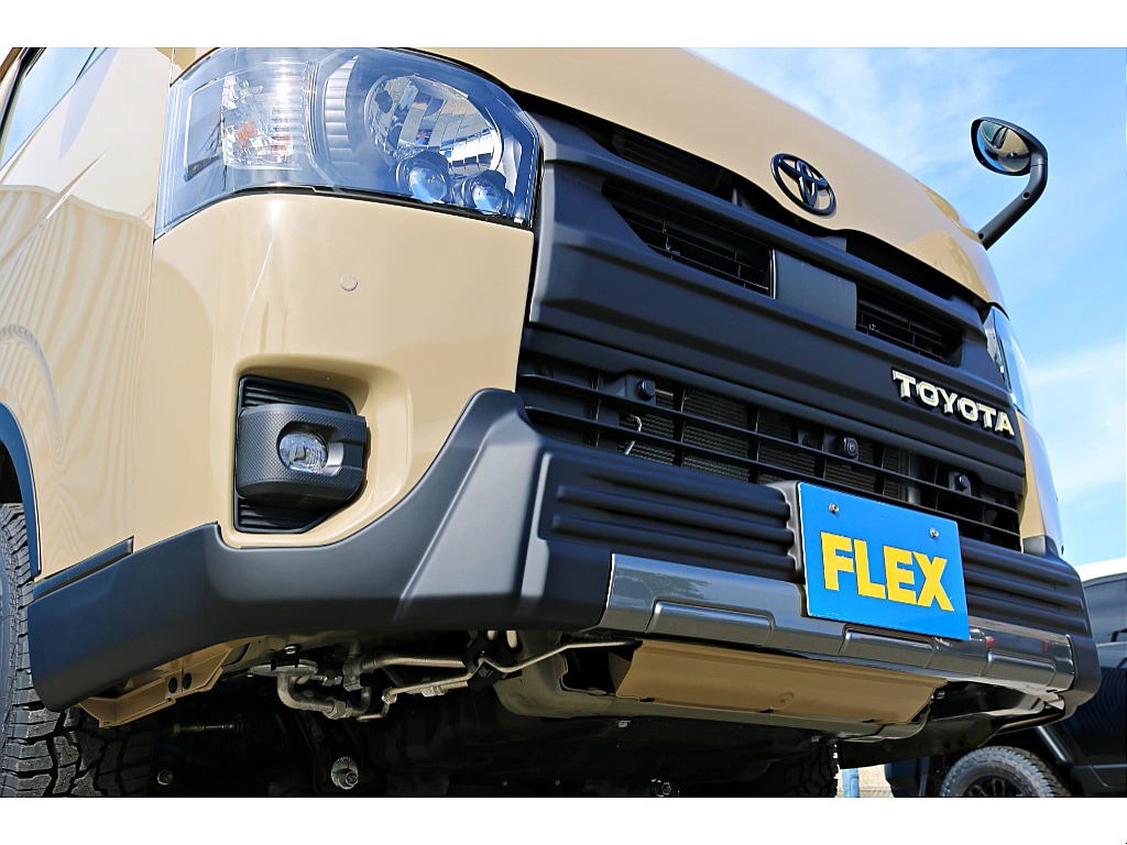 R7年式　ハイエースバン　S-GL　ディーゼル4WD　アースカラーパッケージ　ベージュ