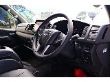 視点が高く、見通しが良い運転席。