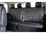 4列目シートは左右に跳ね上げ可能♪これで荷物も積めちゃいます♪