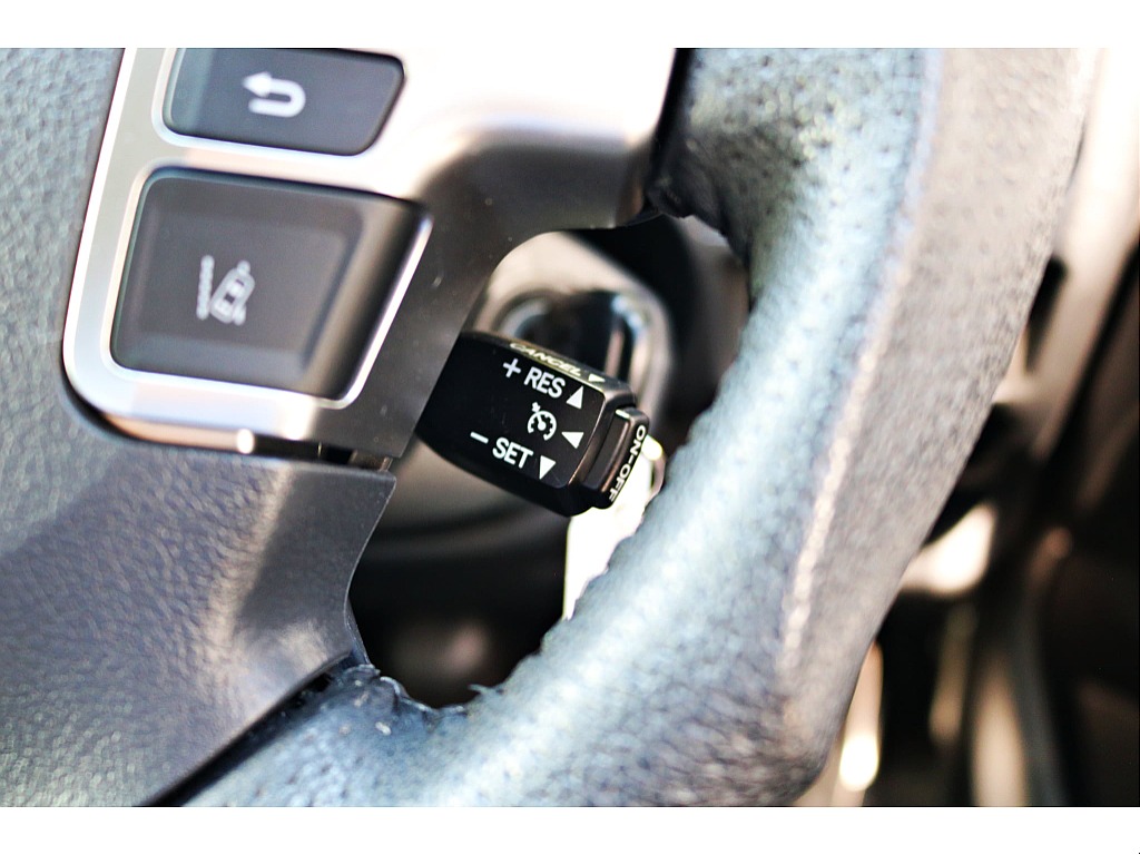 R6年式　ハイエースバン　DX　スーパーロング　ディーゼルターボ4WD　ダークプライムシート＆フローリングカスタム♪