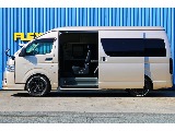 R6年式　ハイエースバン　DX　スーパーロング　ディーゼルターボ4WD　ダークプライムシート＆フローリングカスタム♪
