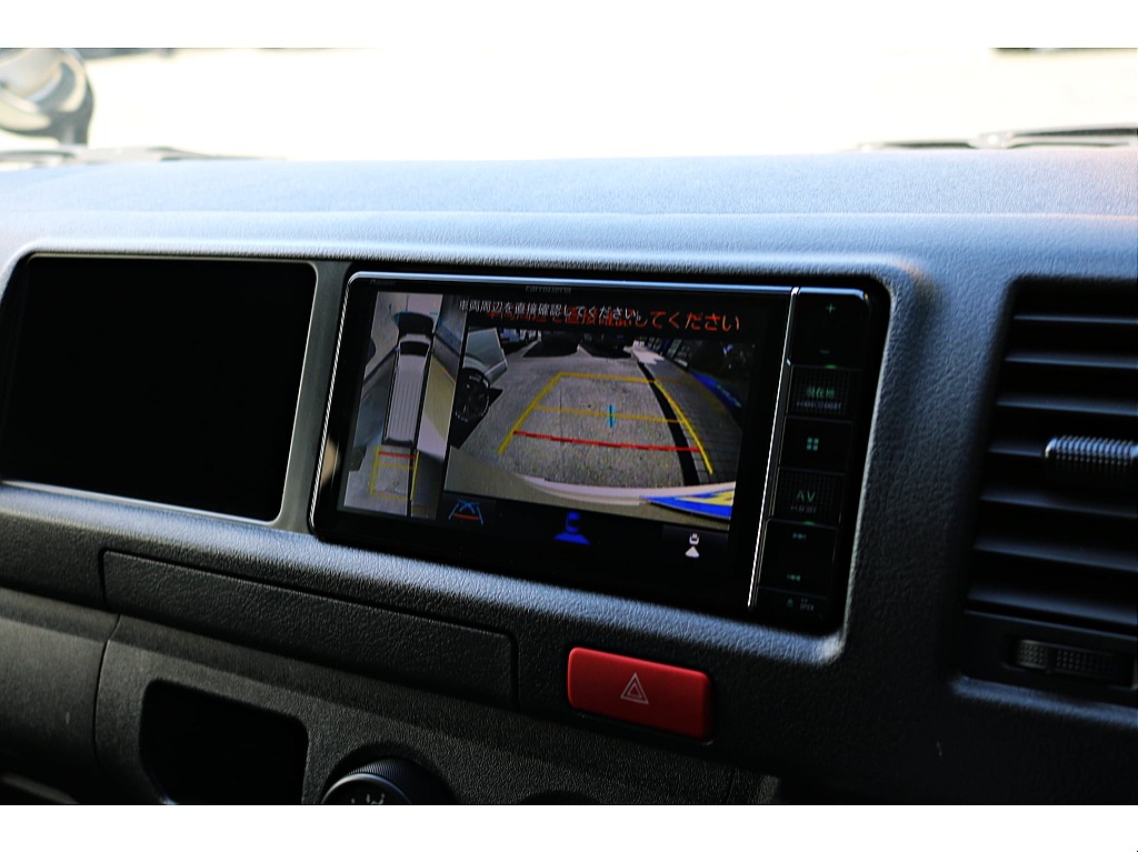 R6年式　ハイエースバン　DX　スーパーロング　ディーゼルターボ4WD　ダークプライムシート＆フローリングカスタム♪