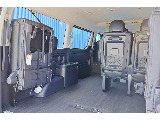 4列目シートは左右に跳ね上げ可能♪これで荷物も積めちゃいます♪