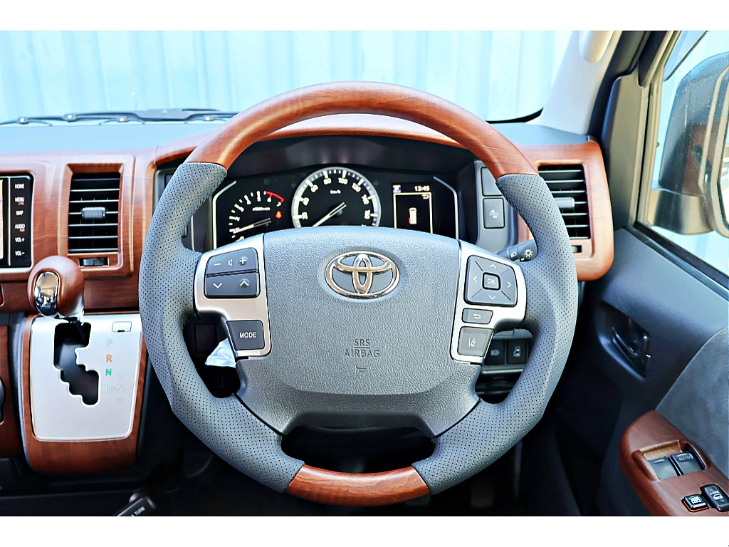 ＦＬＥＸ　茶木目インテリア３点セット　ナビパネル　シフトノブ　ステアリング　車内に温もりを与えます♪