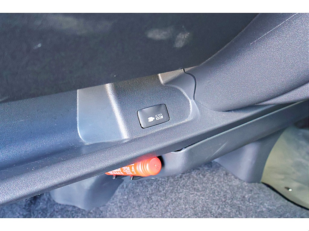 ＡＣ１００Ｖ電源、標準装備です♪