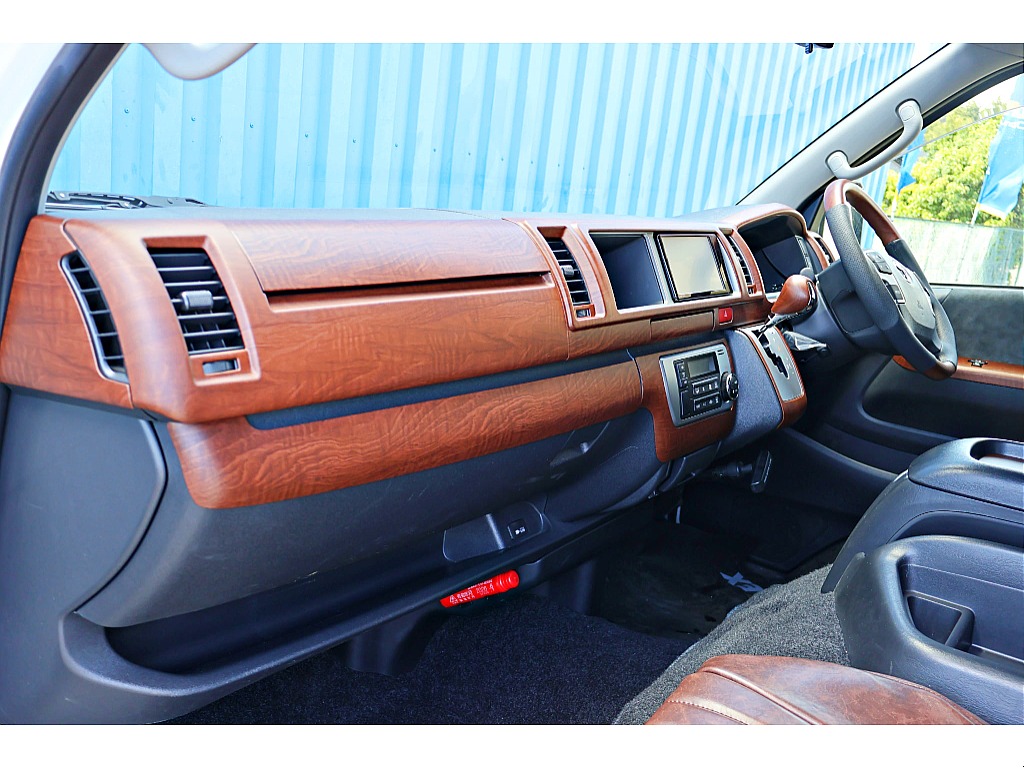 ＦＬＥＸ　茶木目インテリア３点セット　ナビパネル　シフトノブ　ステアリング　車内に温もりを与えます♪