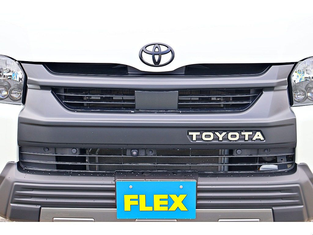 ＦＬＥＸ　ReClassicフロントグリルフードガーニッシュ♪　ローマ字表記のエンブレムでクラシックさを演出♪