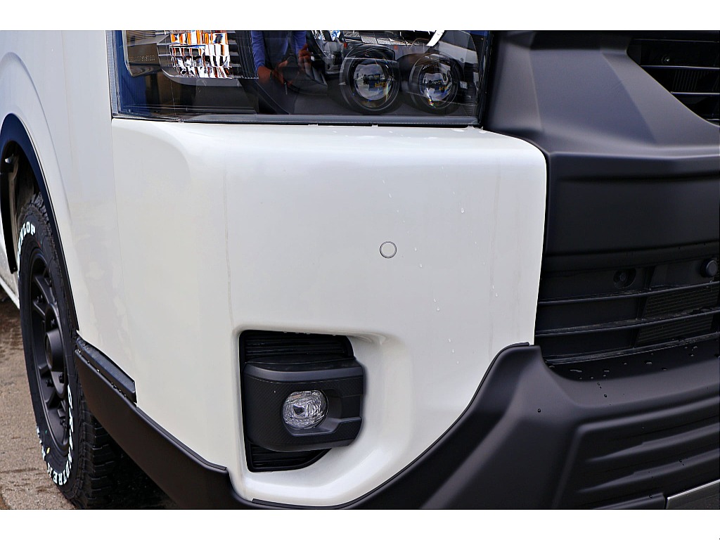 現行型のハイエースはフォグランプもＬＥＤ仕様♪