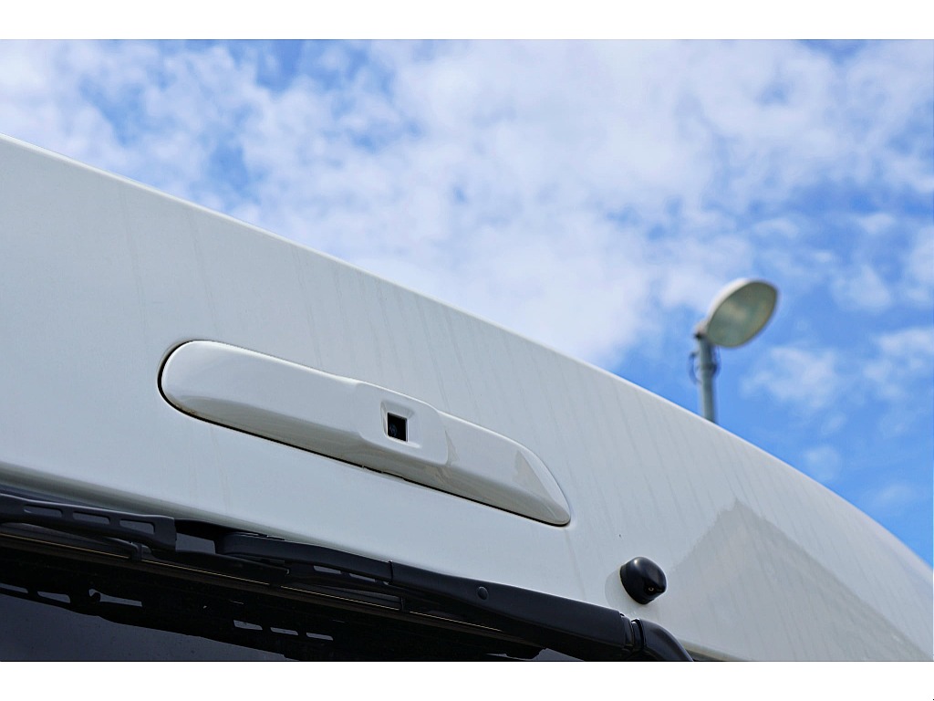 純正デジタルインナーミラー　車両後方カメラの映像をインナーミラー内のディスプレイに表示♪