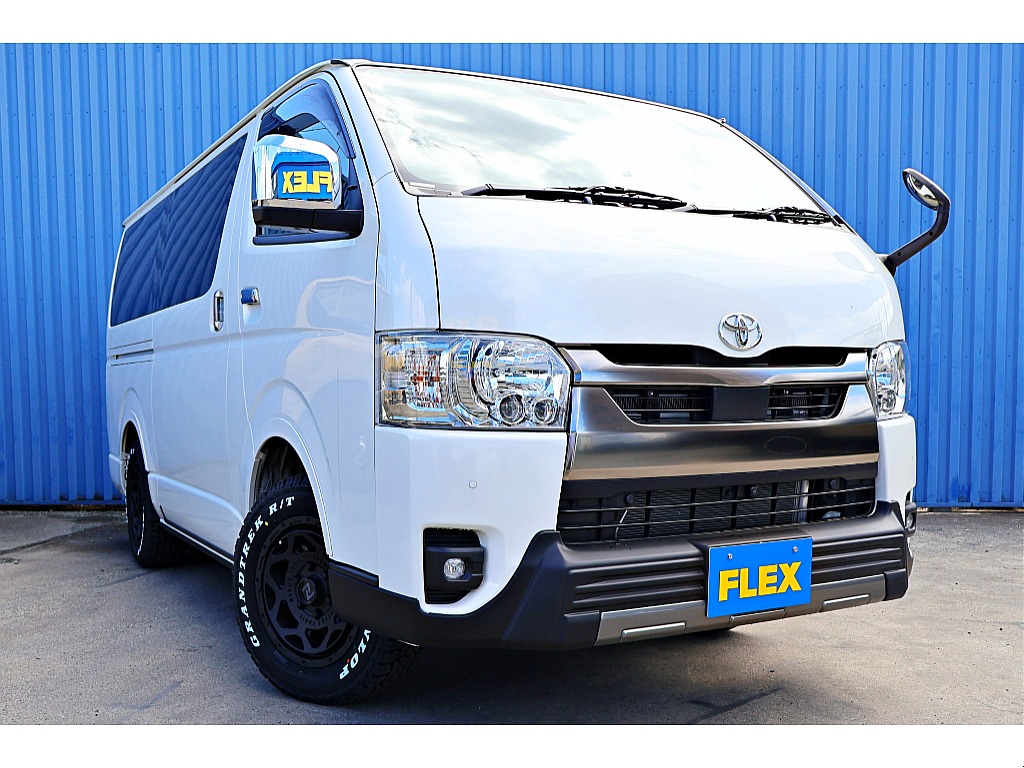 左前方のガッツミラーは無くてはならない存在☆