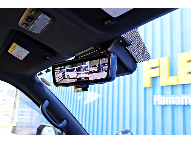 メーカーオプション　デジタルインナーミラー搭載♪ 後方確認もしっかりと♪