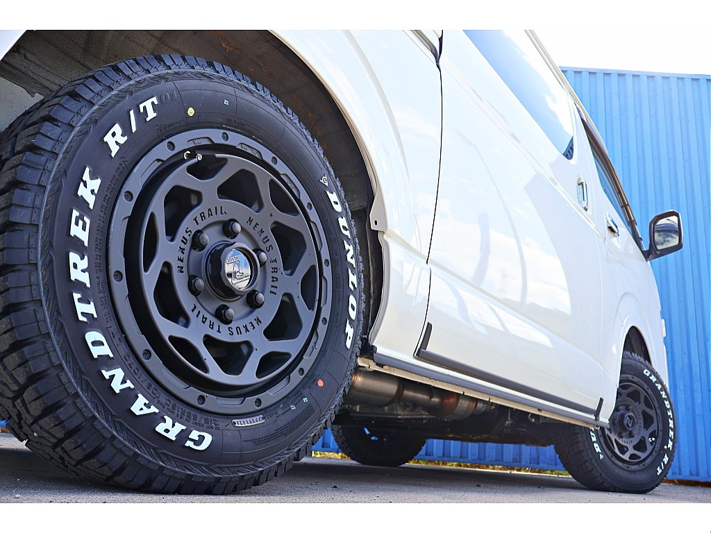 ＦＬＥＸ　ネクサストレイルNT1ホイール　×　DUNLOPグラントレックホワイトレタータイヤ♪
