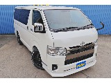 標準ボディ、ロールーフはミドルサイズのミニバンと同クラスのサイズ感♪