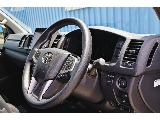 視点が高く、見通しが良い運転席。