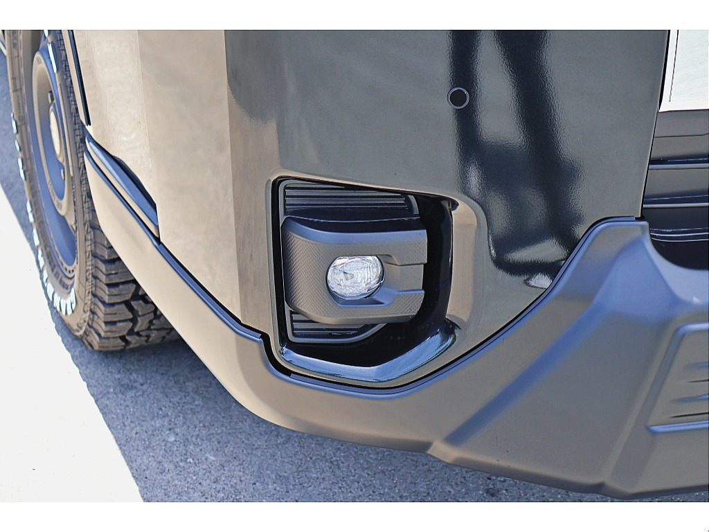 現行型のハイエースはフォグランプもＬＥＤ仕様♪