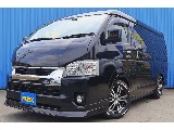 R3年式　ハイエースワゴンGL　内装架装♪ オシャレなフローリング施工に3列目以降はベッドキット展開済み♪
