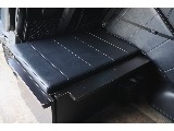 オシャレなフローリング施工に3列目以降はベッドキット展開済み♪