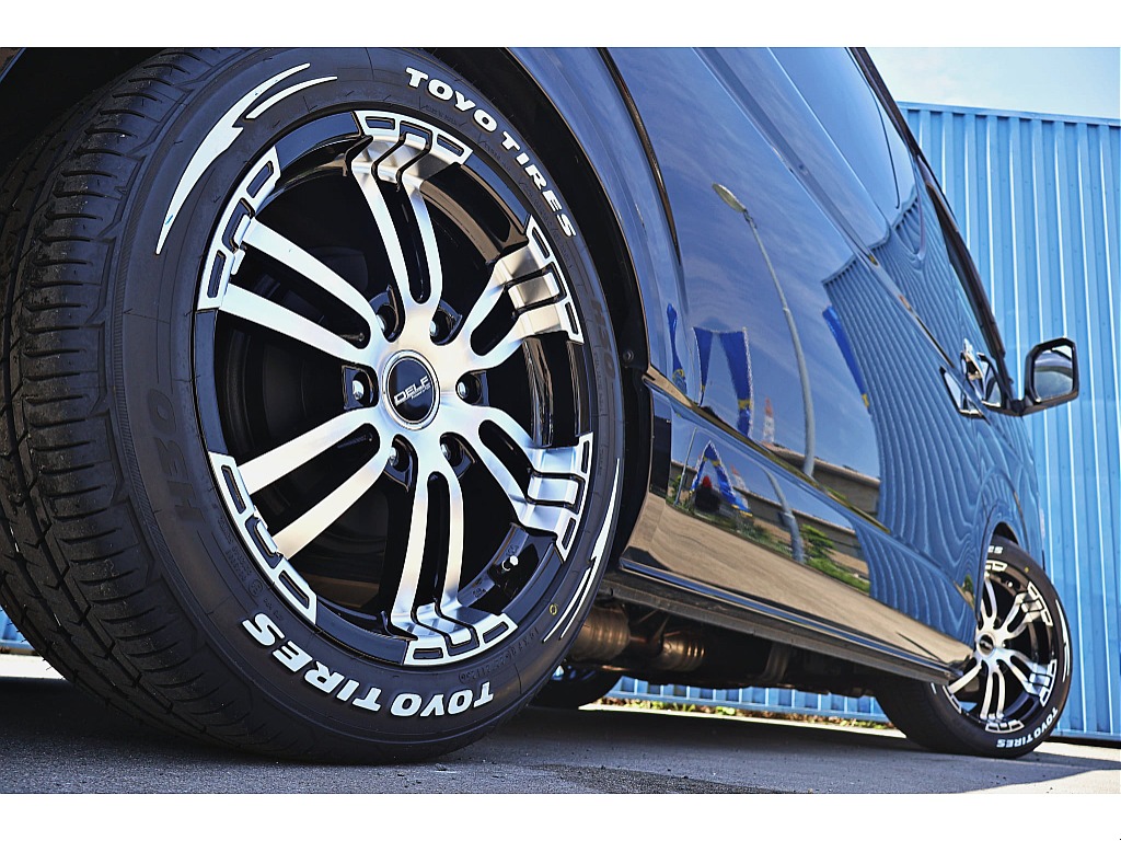 ＦＬＥＸ　Ｄｅｌｆ０２ホイール　１8インチ　×　TOYO H30タイヤ♪