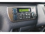 設定温度に合わせて風量や吹出しモード自動制御するオートエアコンを装備♪