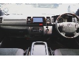 視点が高く、見通しが良い運転席。乗れば運転のしやすさが分かります♪