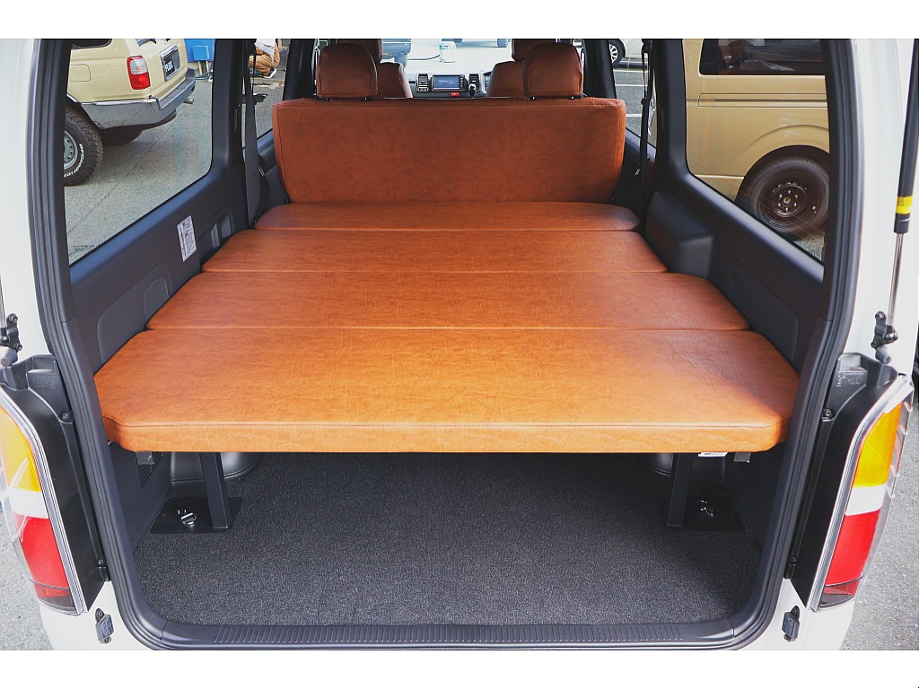 トヨタ ハイエースバン(26枚目)