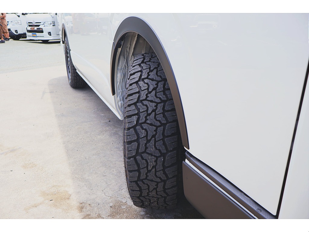 トヨタ ハイエースバン(57枚目)