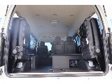 両側跳ね上げ式4列目シートで荷物も乗せちゃいます！！
