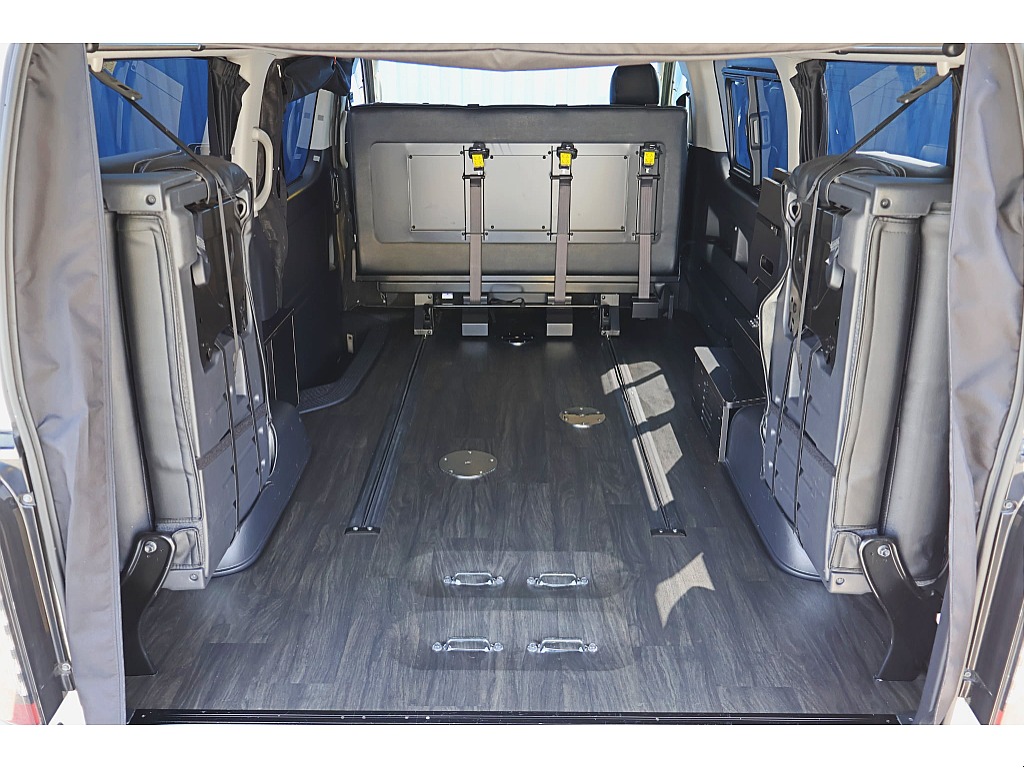 トヨタ&nbsp;ハイエース&nbsp;ワゴン2.7GLロング ミドルルーフ 4WD&nbsp;内装架装アレンジCT&nbsp;静岡県の詳細画像&nbsp;その4