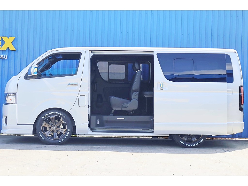 トヨタ ハイエースバン(42枚目)