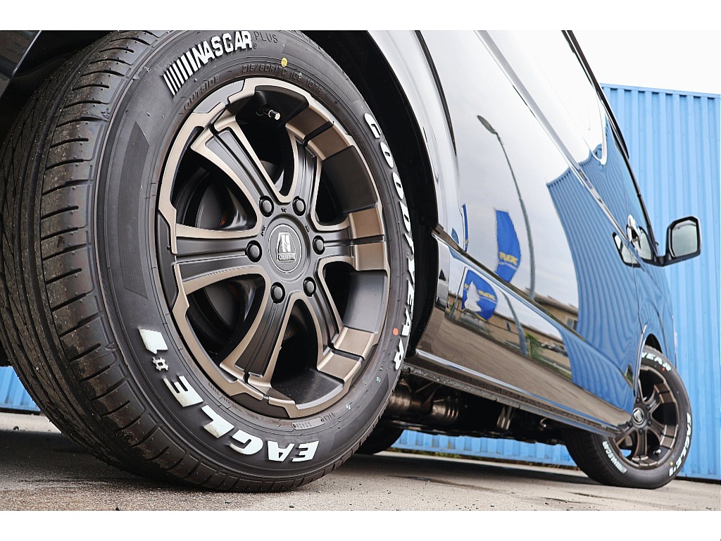バルベロダブルディープスホイール１７インチ　×　グッドイヤー　ナスカータイヤ♪