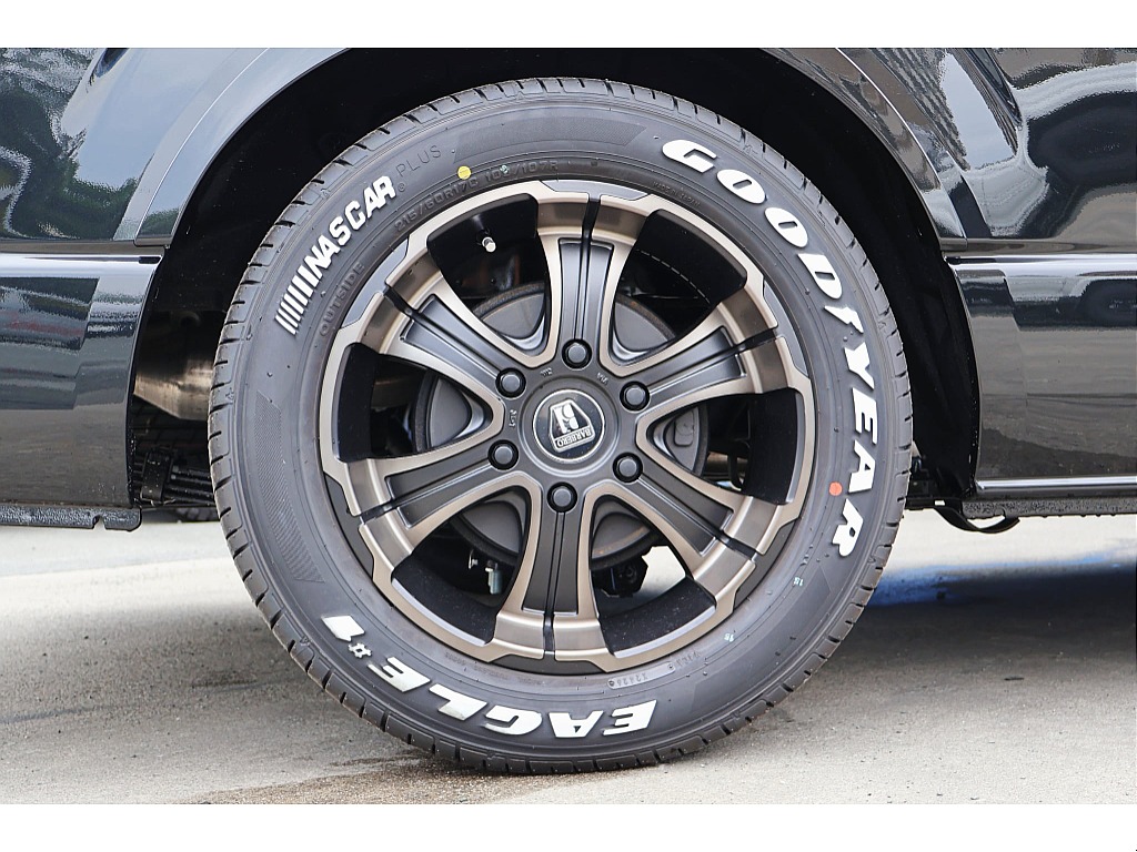 バルベロダブルディープスホイール１７インチ　×　グッドイヤー　ナスカータイヤ♪