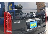 新車ハイエースワゴンGL　FLEX内装架装ファミリア　リビング仕様♪フローリング施工＆脱着可能テーブル
