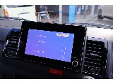 コネクティッドナビ対応ディスプレイオーディオ♪8インチの大画面、パノラミックビューモニターも標準装備！