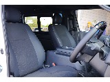 視点が高く、見通しが良い運転席。乗れば運転のしやすさが分かります♪