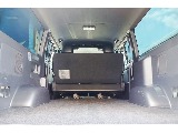 広々荷室♪ベットキットの取り付けも可能です♪