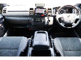 視点が高く、見通しが良い運転席。乗れば運転のしやすさが分かります♪