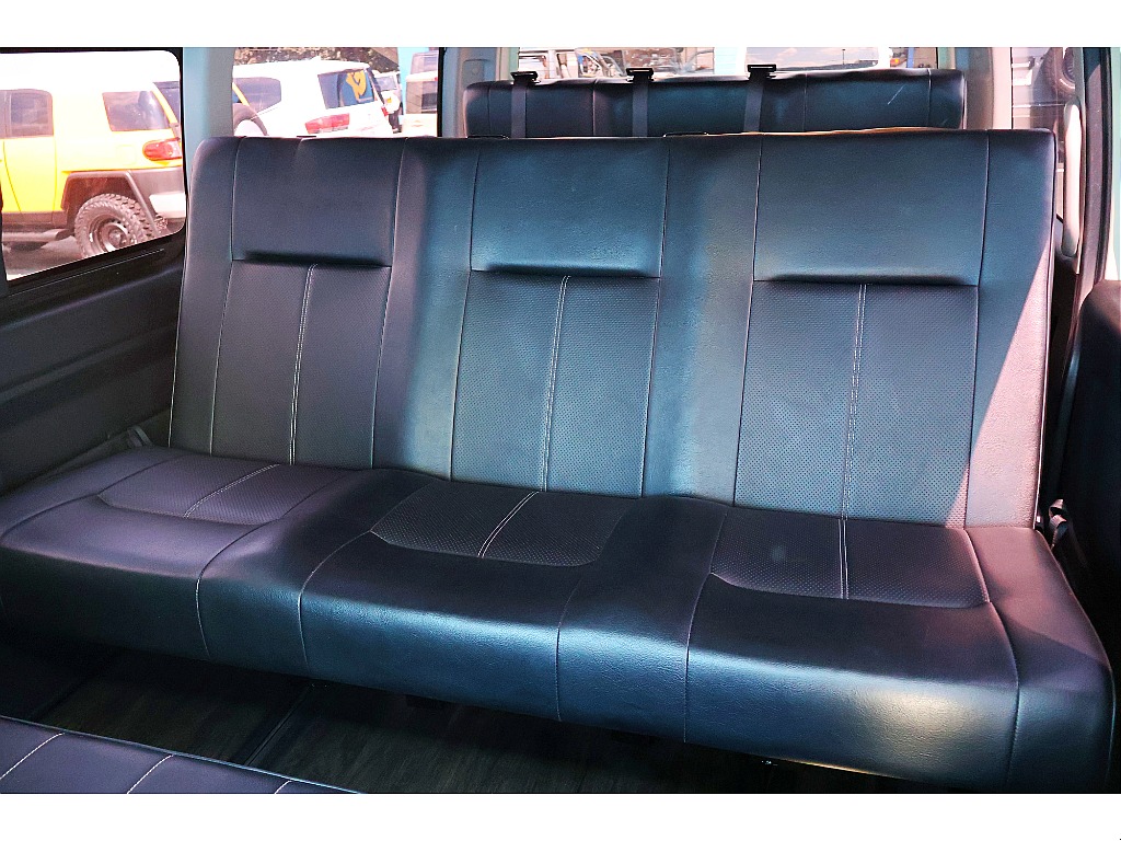 トヨタ&nbsp;ハイエース&nbsp;ワゴン2.7GLロング ミドルルーフ&nbsp;ロングスライドシート♪&nbsp;静岡県の詳細画像&nbsp;その10