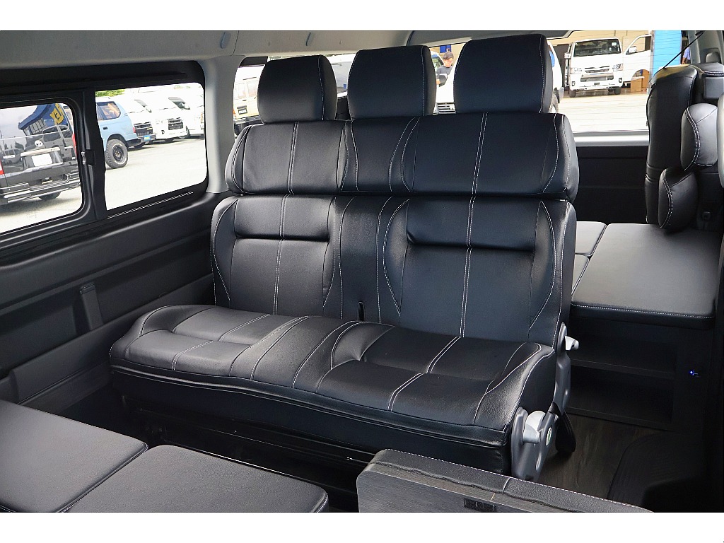 トヨタ&nbsp;ハイエース&nbsp;ワゴン2.7GLロング ミドルルーフ 4WD&nbsp;【FLEX内装架装ネクロス】&nbsp;静岡県の詳細画像&nbsp;その11