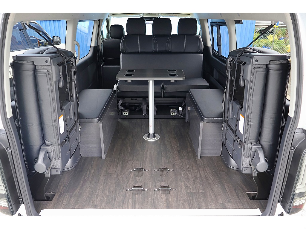 トヨタ&nbsp;ハイエース&nbsp;ワゴン2.7GLロング ミドルルーフ 4WD&nbsp;【FLEX内装架装ネクロス】&nbsp;静岡県の詳細画像&nbsp;その17