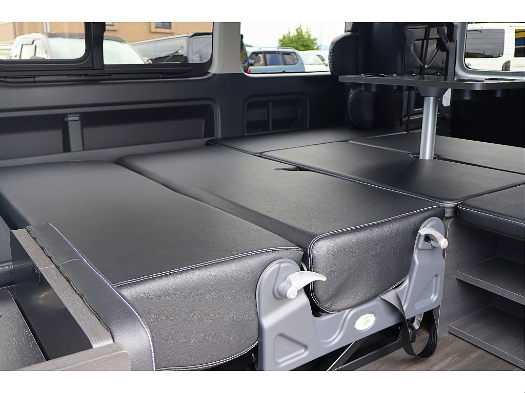トヨタ&nbsp;ハイエース&nbsp;ワゴン2.7GLロング ミドルルーフ 4WD&nbsp;【FLEX内装架装ネクロス】&nbsp;静岡県の詳細画像&nbsp;その8